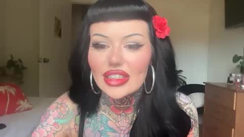 Chickhabit66 online show from November 7, 5:02 am