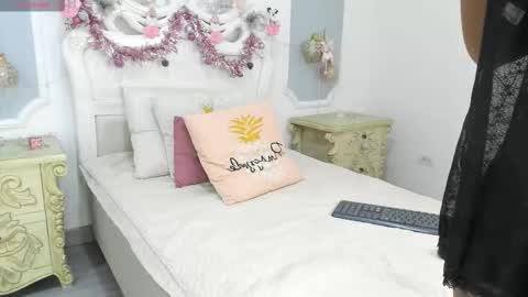 Chiki online show from December 2, 7:38 pm