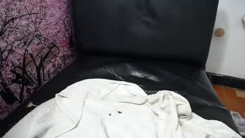 Chikys   online show from November 25, 5:58 pm