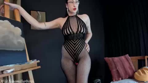 Snapshot of chilicheesebite chatting on September 25, 4:17 pm Nina online show from September 25, 4:17 pm