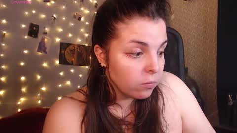 Snapshot of chill_saya chatting on September 17, 9:46 pm Saya online show from September 17, 9:46 pm
