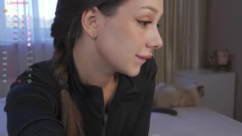 Snapshot of chillgirlll chatting on September 10, 5:18 am Nicole online show from September 10, 5:18 am
