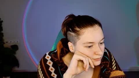 Bella online show from December 16, 9:04 am