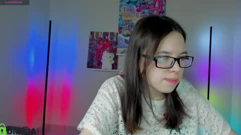 Snapshot of chio_mio chatting on February 21, 10:28 am chio_mio online show from February 21, 10:28 am