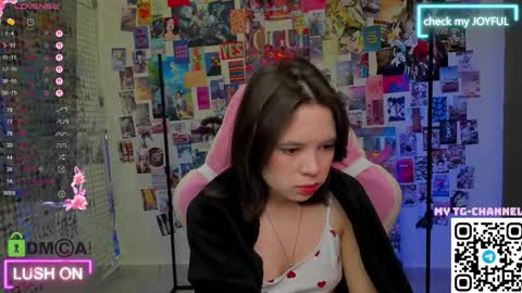 Snapshot of chio_mio chatting on October 5, 3:11 am chio_mio online show from October 5, 3:11 am