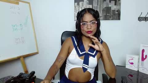 Snapshot of chloe_brownn1 chatting on September 12, 6:15 pm Abby 19 years online show from September 12, 6:15 pm
