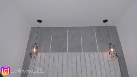 Snapshot of chloe_dee_ chatting on March 8, 11:45 am Chloe online show from March 8, 11:45 am