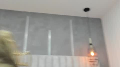 Snapshot of chloe_dee_ chatting on January 27, 11:00 am Chloe online show from January 27, 11:00 am