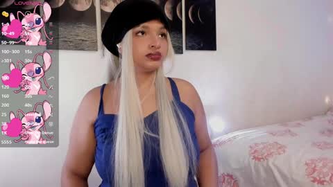chloe_kisses online show from May 29, 11:41 am