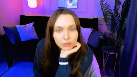 Chloe online show from July 28, 2:13 pm