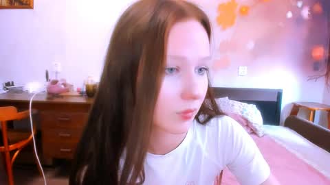 Chloe online show from July 29, 9:42 am