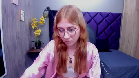 chloecampbell03 online show from September 27, 1:51 pm