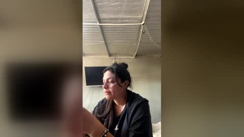 chloee1901479876 online show from April 3, 8:51 pm