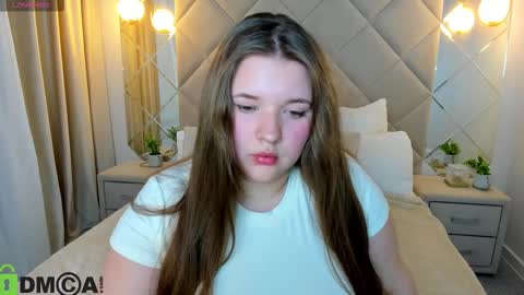 chloee white online show from October 20, 9:12 am
