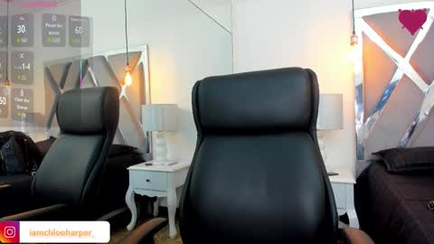 Snapshot of chloeharper_ chatting on September 25, 2:05 pm Chloe Harper online show from September 25, 2:05 pm