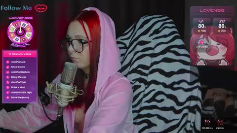 Snapshot of chloejenyss chatting on October 3, 4:01 pm Chloe online show from October 3, 4:01 pm