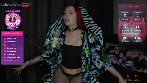 Snapshot of chloejenyss chatting on October 5, 4:23 pm Chloe online show from October 5, 4:23 pm