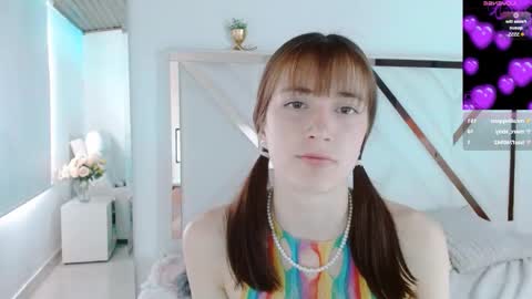 Chloe online show from October 4, 4:11 pm