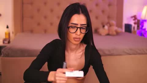 Chlo online show from March 22, 8:20 am