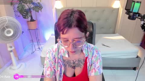 Snapshot of chloerossee chatting on January 15, 2:38 am Chloe rosse online show from January 15, 2:38 am