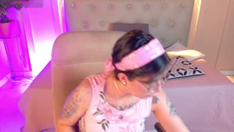 Snapshot of chloerossee chatting on September 29, 2:05 am Chloe rosse online show from September 29, 2:05 am