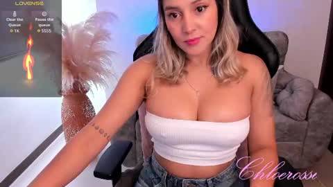 Laura online show from July 22, 7:15 pm