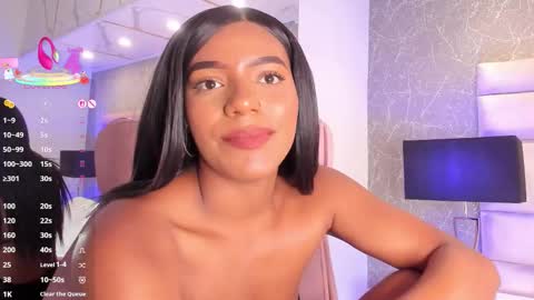 Snapshot of chloetaylorr_ chatting on October 16, 11:29 pm CHLOE online show from October 16, 11:29 pm