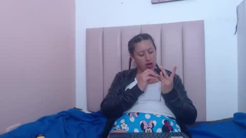 chloewild707rs online show from November 3, 6:39 am