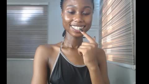 choco_petitqueen online show from November 28, 2:53 pm