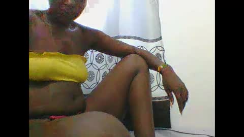 Snapshot of chocolateskin4 chatting on February 15, 6:23 am JANE online show from February 15, 6:23 am