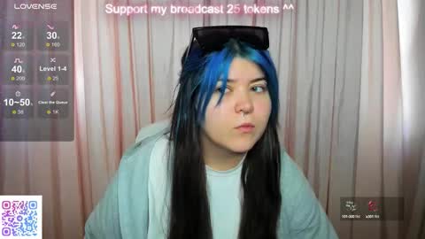 Snapshot of choe_bliss chatting on September 17, 2:09 am choe_bliss online show from September 17, 2:09 am
