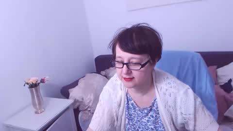 Snapshot of christarose chatting on January 29, 2:51 am Christa online show from January 29, 2:51 am