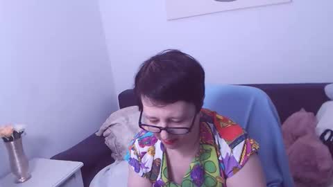 Snapshot of christarose chatting on October 13, 12:46 am Christa online show from October 13, 12:46 am