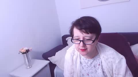 Snapshot of christarose chatting on January 12, 2:24 am Christa online show from January 12, 2:24 am