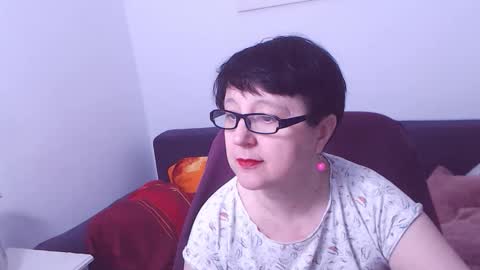Snapshot of christarose chatting on October 4, 1:22 am Christa online show from October 4, 1:22 am