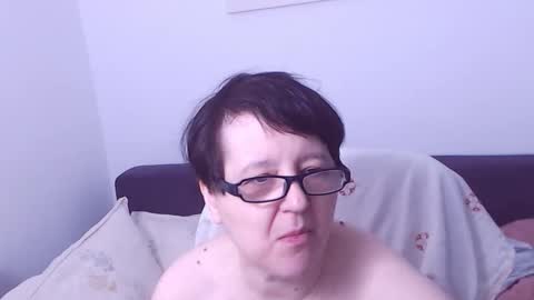 Christa online show from April 4, 8:40 pm