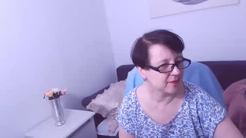 Snapshot of christarose chatting on January 15, 2:06 am Christa online show from January 15, 2:06 am