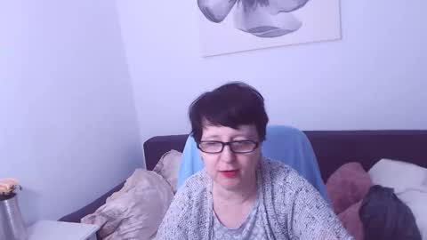 Snapshot of christarose chatting on October 9, 12:48 am Christa online show from October 9, 12:48 am