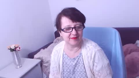 Snapshot of christarose chatting on February 14, 1:02 am Christa online show from February 14, 1:02 am