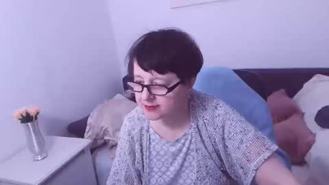Snapshot of christarose chatting on February 26, 7:51 pm Christa online show from February 26, 7:51 pm