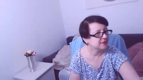 Snapshot of christarose chatting on February 16, 4:21 pm Christa online show from February 16, 4:21 pm