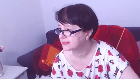 Snapshot of christarose chatting on December 9, 12:23 am Christa online show from December 9, 12:23 am