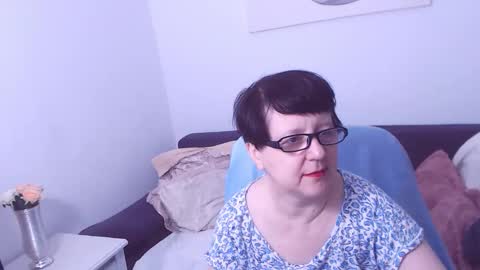 Snapshot of christarose chatting on October 12, 12:35 am Christa online show from October 12, 12:35 am