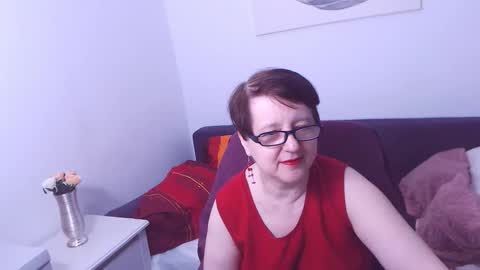 Snapshot of christarose chatting on September 30, 3:06 pm Christa online show from September 30, 3:06 pm