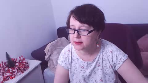 Snapshot of christarose chatting on December 28, 4:51 am Christa online show from December 28, 4:51 am