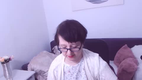 Snapshot of christarose chatting on February 15, 8:01 pm Christa online show from February 15, 8:01 pm