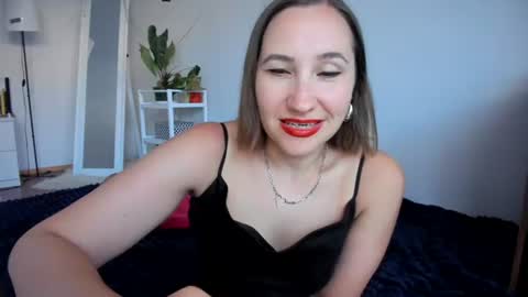 christina rosse online show from June 19, 5:05 pm
