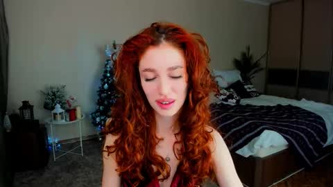 christinaconteeree online show from December 21, 4:28 am