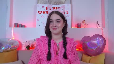 Snapshot of christinamilton chatting on February 14, 6:40 pm Christina online show from February 14, 6:40 pm