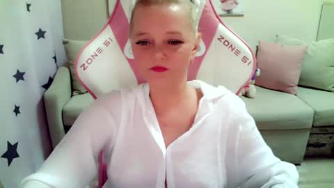 Christi online show from July 4, 3:30 pm
